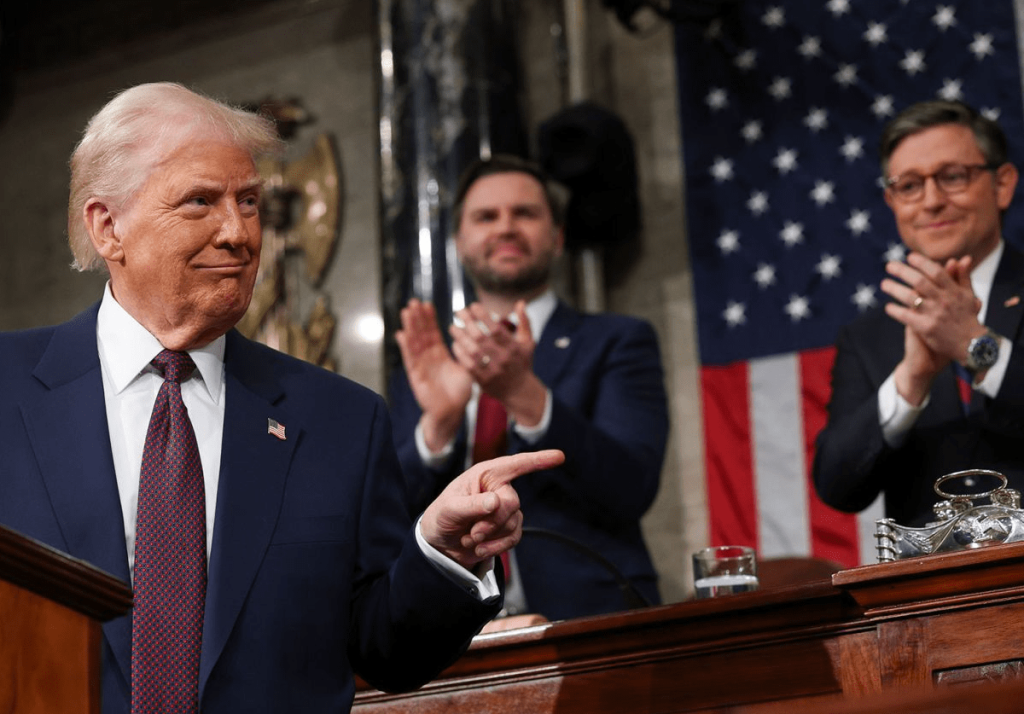 VÍDEO: Trump cita novas tarifas ao Brasil durante discurso no Congresso dos EUA video:-trump-cita-novas-tarifas-ao-brasil-durante-discurso-no-congresso-dos-eua