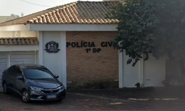 Criminosos invadem 1º Distrito Policial de Sorocaba e roubam armas e drogas criminosos-invadem-1o-distrito-policial-de-sorocaba-e-roubam-armas-e-drogas