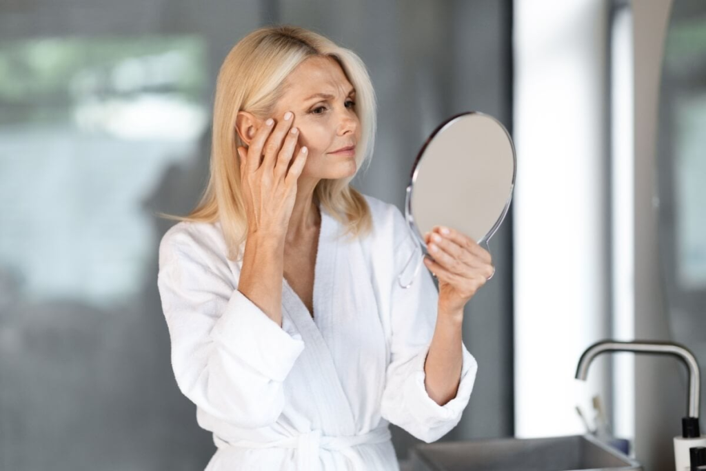 Veja como a redução hormonal afeta a pele da mulher veja-como-a-reducao-hormonal-afeta-a-pele-da-mulher