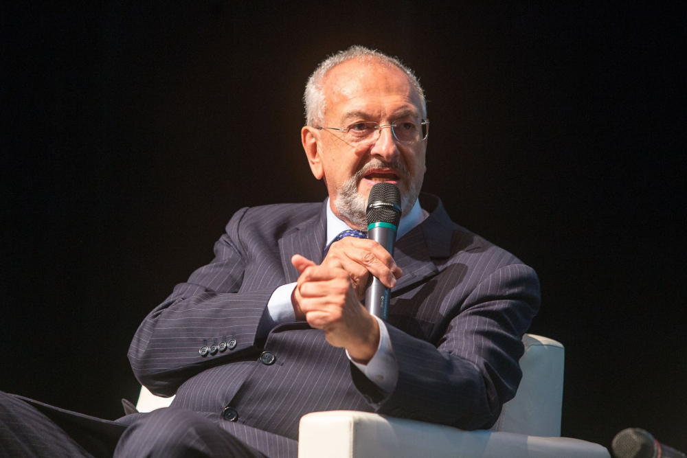 Secretário diz que São Paulo pode enfrentar desabastecimento de água secretario-diz-que-sao-paulo-pode-enfrentar-desabastecimento-de-agua