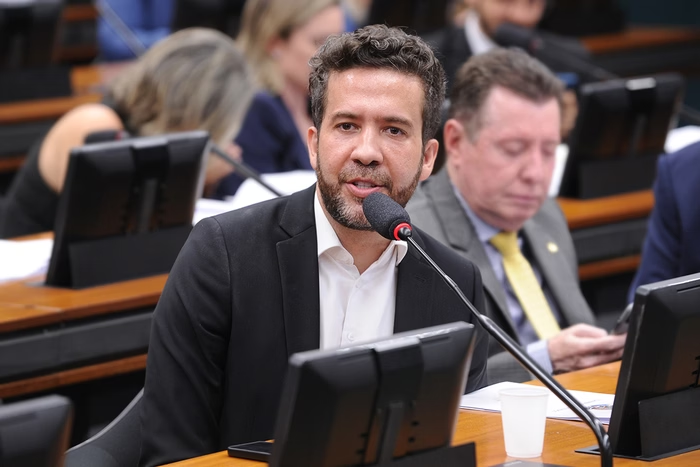 VÍDEO: Janones confessou rachadinha ao se dispor a devolver grana video:-janones-confessou-rachadinha-ao-se-dispor-a-devolver-grana