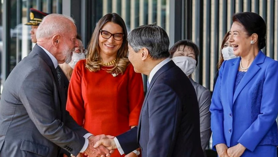 Janja diz ter ido antes ao Japão para “economizar passagem aérea” janja-diz-ter-ido-antes-ao-japao-para-“economizar-passagem-aerea”