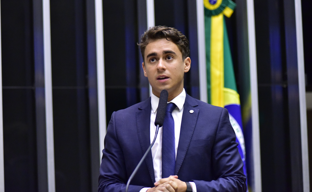 Nikolas questiona imparcialidade do julgamento de Bolsonaro nikolas-questiona-imparcialidade-do-julgamento-de-bolsonaro