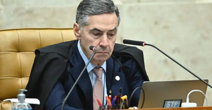 Barroso diz que julgamento de Bolsonaro deve ocorrer até o fim deste ano barroso-diz-que-julgamento-de-bolsonaro-deve-ocorrer-ate-o-fim-deste-ano