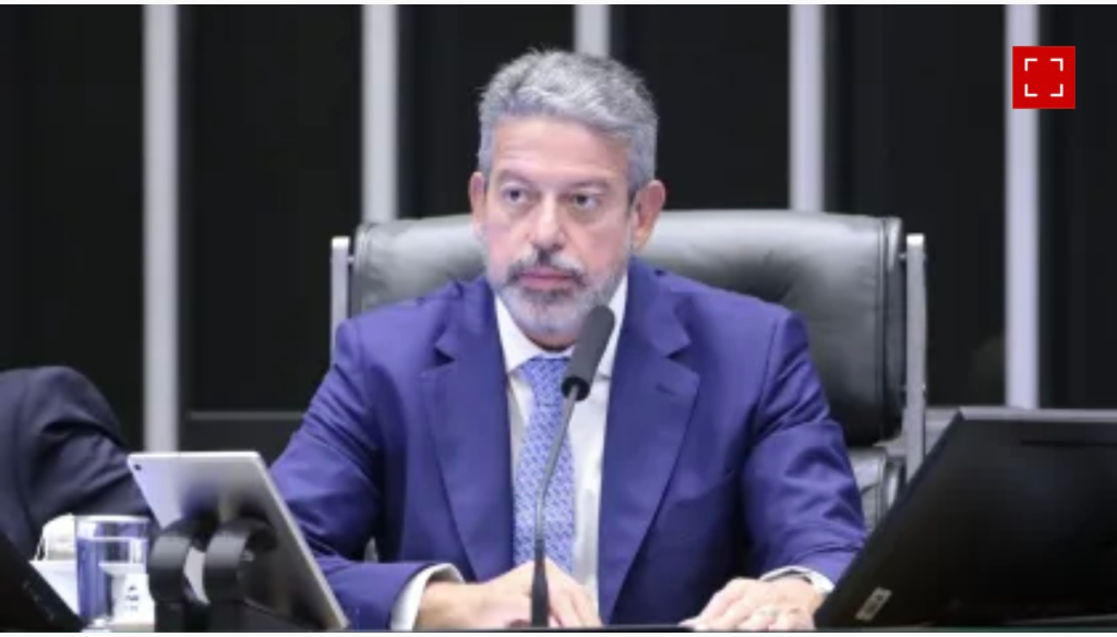 Hugo oficializa Lira como relator do projeto de isenção do IR até R$ 5 mil hugo-oficializa-lira-como-relator-do-projeto-de-isencao-do-ir-ate-r$-5-mil