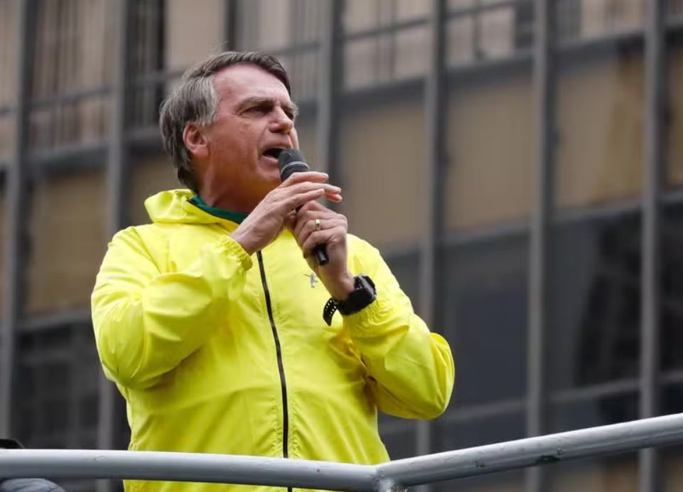 Bolsonaro reúne 11 vezes mais público que Boulos em manifestação bolsonaro-reune-11-vezes-mais-publico-que-boulos-em-manifestacao
