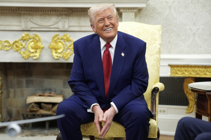 Trump afirma não considerar uma pausa nas tarifas impostas a parceiros comerciais trump-afirma-nao-considerar-uma-pausa-nas-tarifas-impostas-a-parceiros-comerciais
