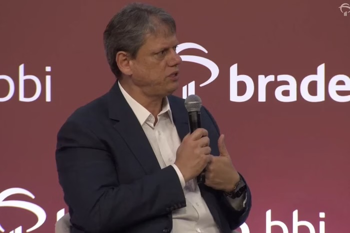Tarcísio sobre tarifaço de Trump: “Oportunidade para o Brasil” tarcisio-sobre-tarifaco-de-trump:-“oportunidade-para-o-brasil”