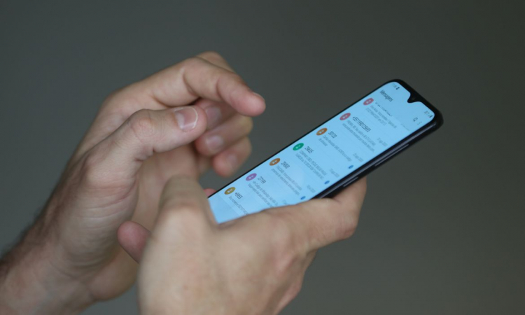 Governo Trump isenta smartphones e computadores de tarifas recíprocas governo-trump-isenta-smartphones-e-computadores-de-tarifas-reciprocas