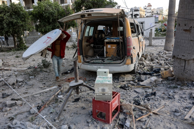 Bombardeio israelense paralisa um dos poucos hospitais de Gaza bombardeio-israelense-paralisa-um-dos-poucos-hospitais-de-gaza
