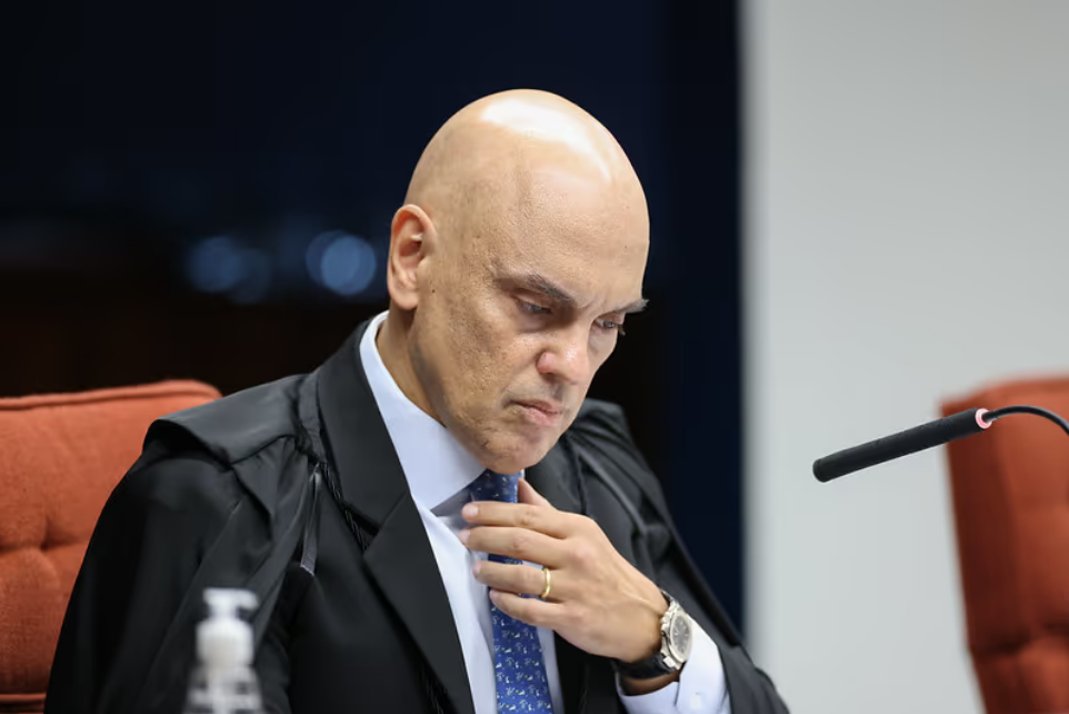 Moraes é um juiz “superstar” e tem poderes demais, segundo jornal moraes-e-um-juiz-“superstar”-e-tem-poderes-demais,-segundo-jornal