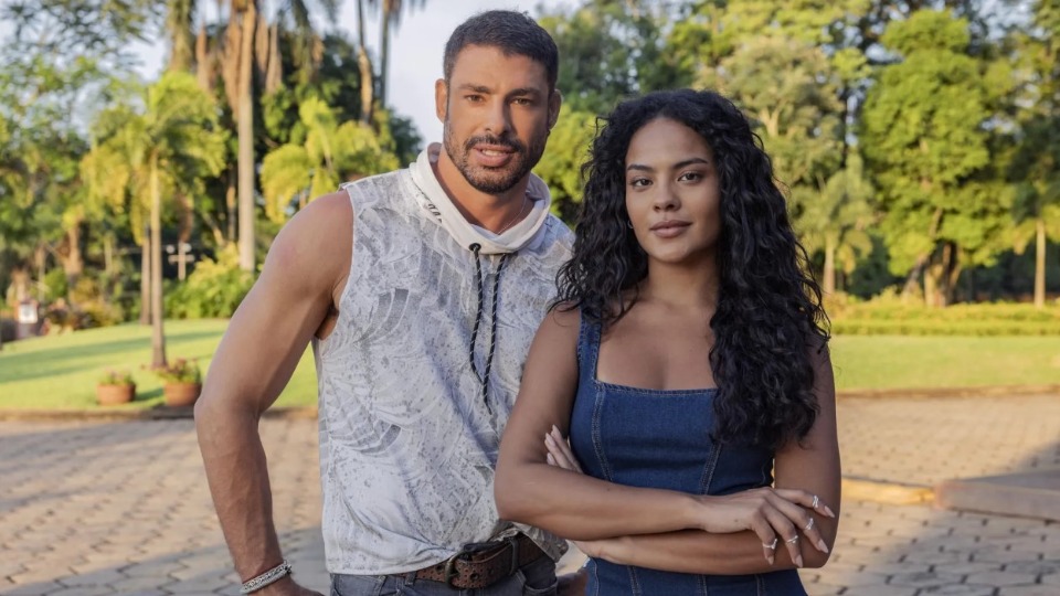 Cauã x Bella Campos: como Globo lida com polêmica e como fica caua-x-bella-campos:-como-globo-lida-com-polemica-e-como-fica