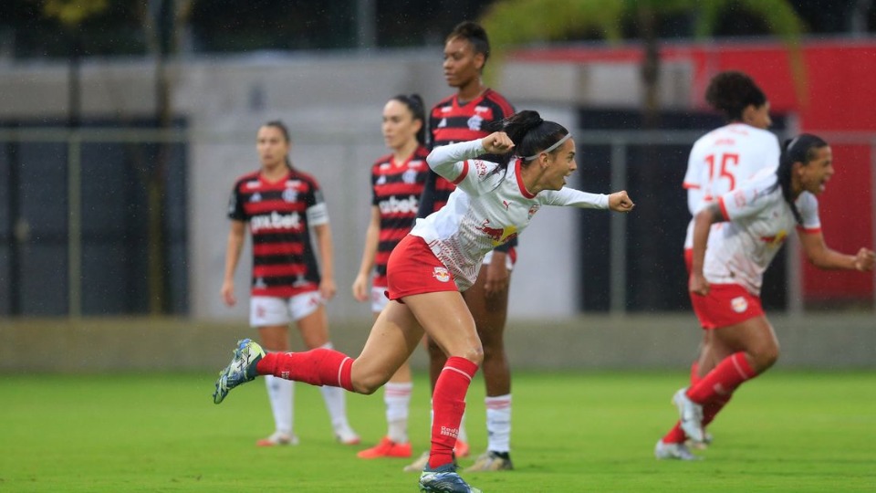 Bragantino bate Flamengo e quebra sequência de três jogos sem vitória bragantino-bate-flamengo-e-quebra-sequencia-de-tres-jogos-sem-vitoria