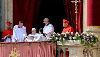 VÍDEO: Veja como foi a ultima aparição pública do papa Francisco, no Domingo de Páscoa video:-veja-como-foi-a-ultima-aparicao-publica-do-papa-francisco,-no-domingo-de-pascoa