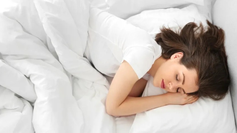 Especialista revela mudanças simples que pode fazer para dormir melhor especialista-revela-mudancas-simples-que-pode-fazer-para-dormir-melhor