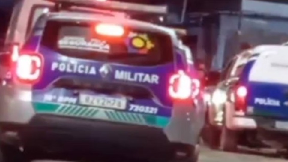 Ataque a tiros deixa 6 pessoas feridas ataque-a-tiros-deixa-6-pessoas-feridas