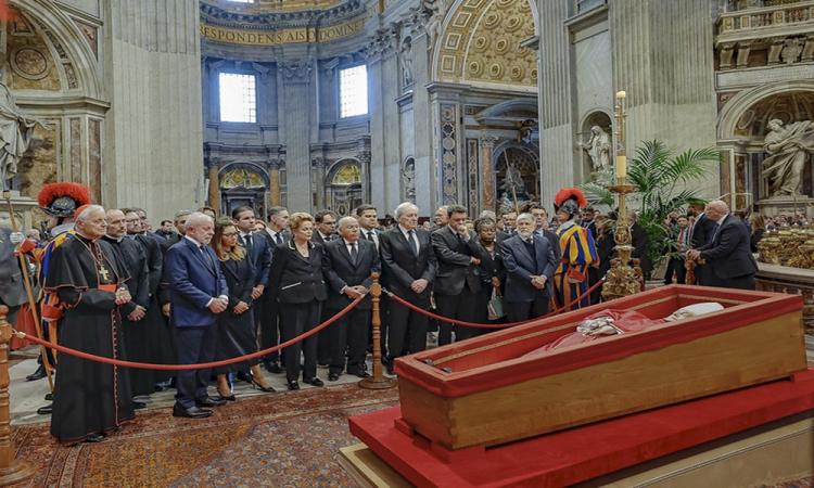 Lula presta homenagem ao Papa Francisco em velório no Vaticano lula-presta-homenagem-ao-papa-francisco-em-velorio-no-vaticano