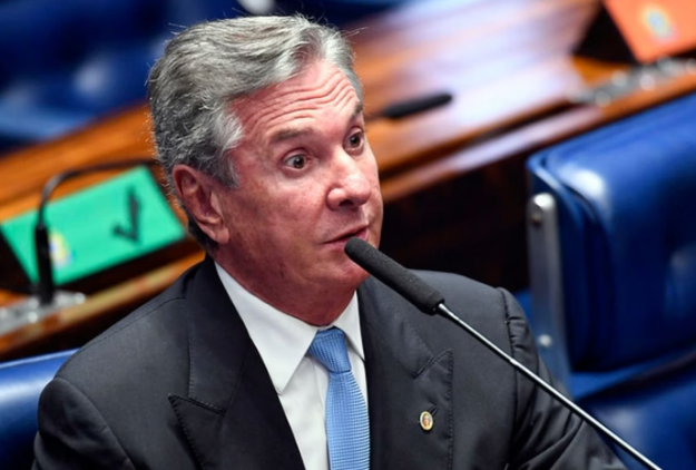 Moraes determina prisão imediata do ex-presidente Fernando Collor por corrupção moraes-determina-prisao-imediata-do-ex-presidente-fernando-collor-por-corrupcao