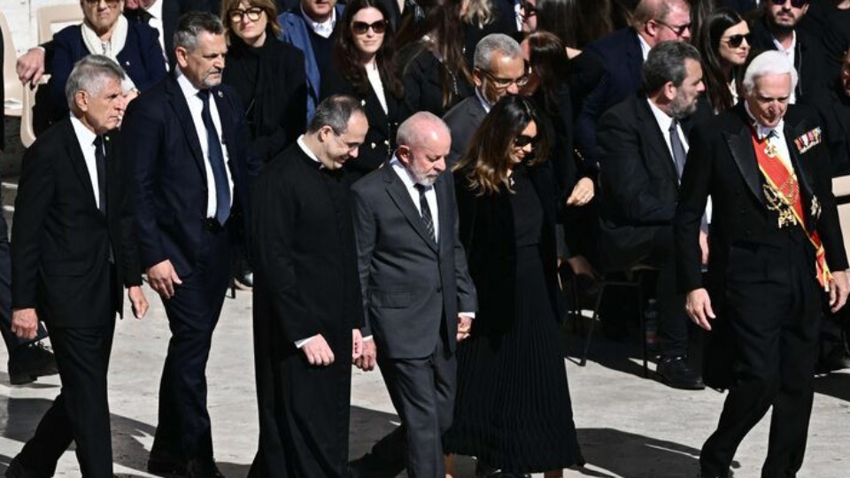 Lula, Trump, Milei: Líderes se reúnem no funeral do papa; veja lista lula,-trump,-milei:-lideres-se-reunem-no-funeral-do-papa;-veja-lista