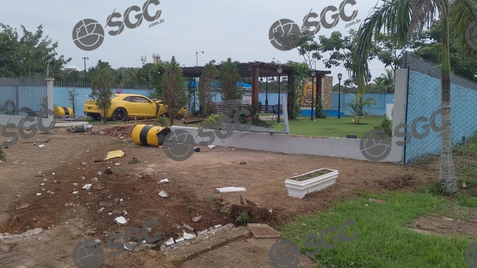 Motorista perde controle da direção e carro invade capela em Porto Velho motorista-perde-controle-da-direcao-e-carro-invade-capela-em-porto-velho