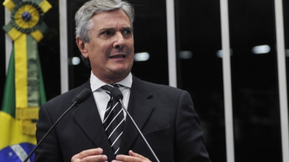 Moraes dá 48 horas para defesa de Collor provar Parkinson e transtorno bipolar moraes-da-48-horas-para-defesa-de-collor-provar-parkinson-e-transtorno-bipolar