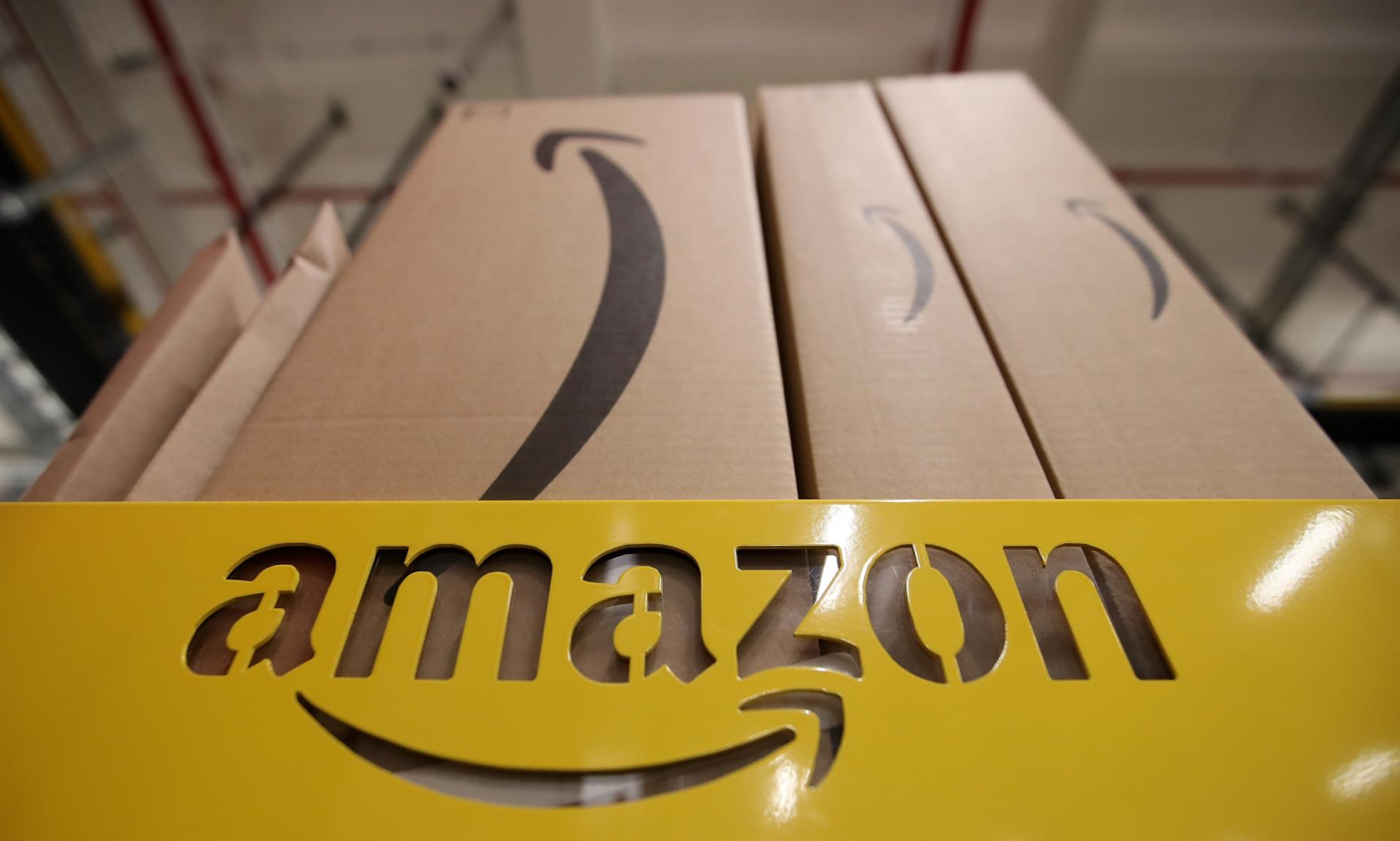 amazon-nega-que-ira-detalhar-custo-das-tarifas-de-trump-sobre-seus-produtos