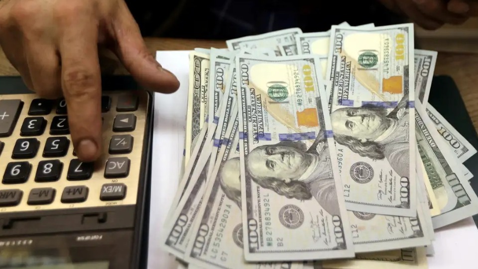 Dólar sobe para R$ 5,67 após oito quedas consecutivas dolar-sobe-para-r$-5,67-apos-oito-quedas-consecutivas