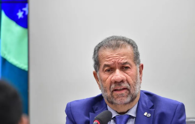Após saída de Lupi, bancada do PDT na Câmara deixa base aliada do governo Lula apos-saida-de-lupi,-bancada-do-pdt-na-camara-deixa-base-aliada-do-governo-lula