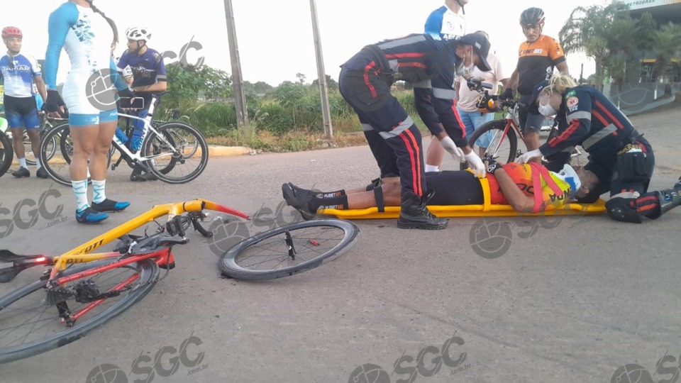 VÍDEO: Ciclista é atropelado após motorista não respeitar passagem na BR-421, em Ariquemes video:-ciclista-e-atropelado-apos-motorista-nao-respeitar-passagem-na-br-421,-em-ariquemes