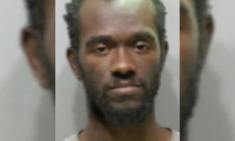 Pai é detido após levar filha de 11 anos para assalto e ser pego no flagra pai-e-detido-apos-levar-filha-de-11-anos-para-assalto-e-ser-pego-no-flagra