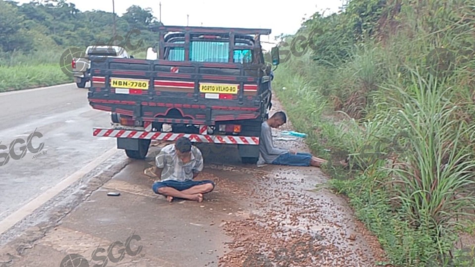 Criminosos roubam caminhonete na Zona Sul de Porto Velho e são presos após perseguição na BR-364 criminosos-roubam-caminhonete-na-zona-sul-de-porto-velho-e-sao-presos-apos-perseguicao-na-br-364