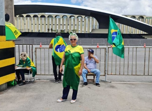 Idosa que foi presa no 8/1 e acionou OEA alegando violação de direitos humanos deixa a cadeia idosa-que-foi-presa-no-8/1-e-acionou-oea-alegando-violacao-de-direitos-humanos-deixa-a-cadeia