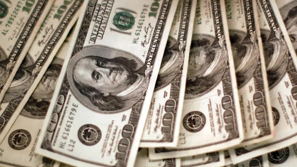 Dólar sobe para R$ 5,68 com anúncio de acordo entre EUA e China dolar-sobe-para-r$-5,68-com-anuncio-de-acordo-entre-eua-e-china