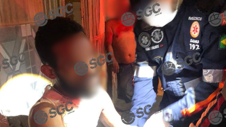 Vídeo: Mulher esfaqueia o marido após ataque de ciúmes em Ariquemes (RO) video:-mulher-esfaqueia-o-marido-apos-ataque-de-ciumes-em-ariquemes-(ro)