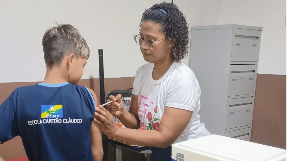 SEMUSA promove ação de vacinação nas escolas entre os dias 19 e 23 de maio em Porto Velho semusa-promove-acao-de-vacinacao-nas-escolas-entre-os-dias-19-e-23-de-maio-em-porto-velho
