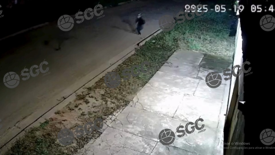 Vídeo: PM do BPTRAN sofre tentativa de assalto na zona Leste de Porto Velho (RO) video:-pm-do-bptran-sofre-tentativa-de-assalto-na-zona-leste-de-porto-velho-(ro)