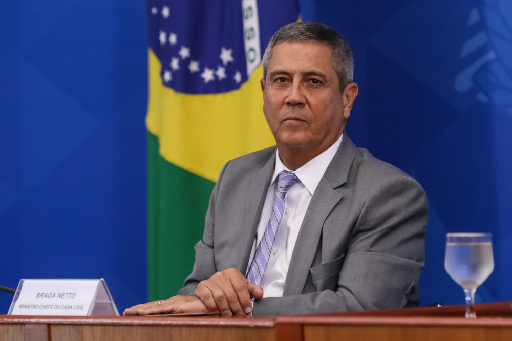 Moraes diz que Braga Netto poderia colocar ação do golpe em risco e mantém general preso moraes-diz-que-braga-netto-poderia-colocar-acao-do-golpe-em-risco-e-mantem-general-preso