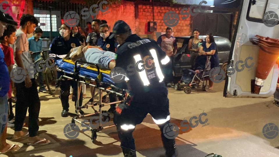 Motociclista sofre escoriações após passar em quebra-molas e cair motociclista-sofre-escoriacoes-apos-passar-em-quebra-molas-e-cair