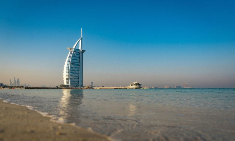 Temperatura nos Emirados Árabes Unidos bate recorde e chega a 51,6ºC temperatura-nos-emirados-arabes-unidos-bate-recorde-e-chega-a-51,6oc