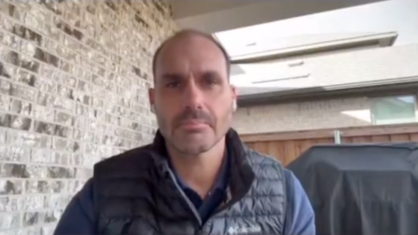 Moraes é “tirano de beira de estrada”, diz Eduardo Bolsonaro moraes-e-“tirano-de-beira-de-estrada”,-diz-eduardo-bolsonaro