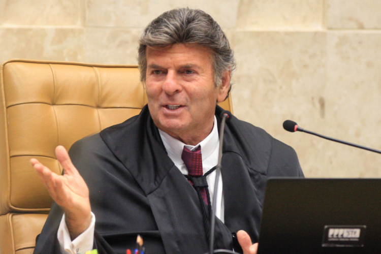 Luiz Fux atende Nikolas Ferreira e cobra informações sobre CPI para investigar fraudes no INSS luiz-fux-atende-nikolas-ferreira-e-cobra-informacoes-sobre-cpi-para-investigar-fraudes-no-inss