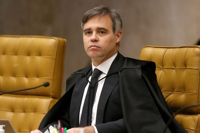 VÍDEO: No STF, Mendonça diverge e vota contra a responsabilização das redes sociais video:-no-stf,-mendonca-diverge-e-vota-contra-a-responsabilizacao-das-redes-sociais