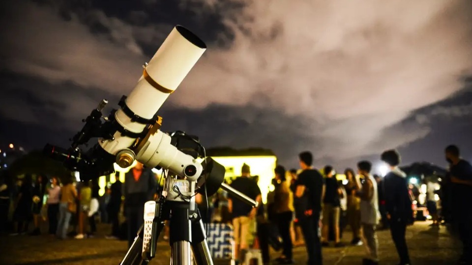Alinhamento com a Lua torna estrelas Spica e Antares mais visíveis alinhamento-com-a-lua-torna-estrelas-spica-e-antares-mais-visiveis