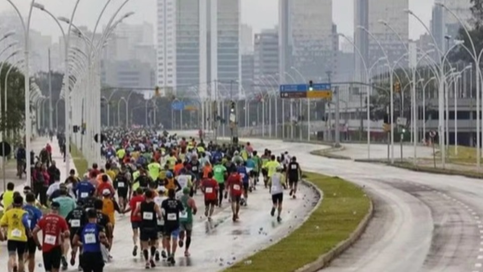 Jovem de 20 anos morre enquanto corria maratona no dia do seu aniversário jovem-de-20-anos-morre-enquanto-corria-maratona-no-dia-do-seu-aniversario
