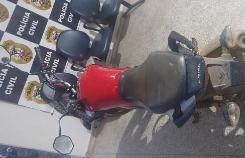 POLÍCIA MILITAR RECUPERA MOTOCICLETA FURTADA E CONDUZ SUSPEITOS À UNISP policia-militar-recupera-motocicleta-furtada-e-conduz-suspeitos-a-unisp