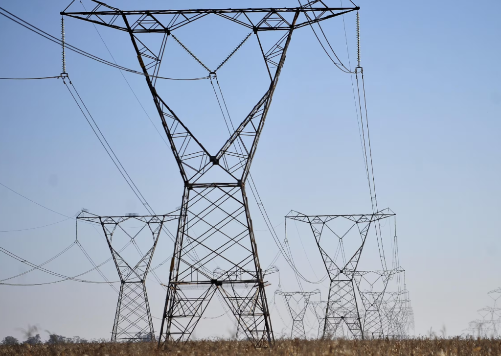 Tarifa de energia sobe 45% acima da inflação em 15 anos tarifa-de-energia-sobe-45%-acima-da-inflacao-em-15-anos