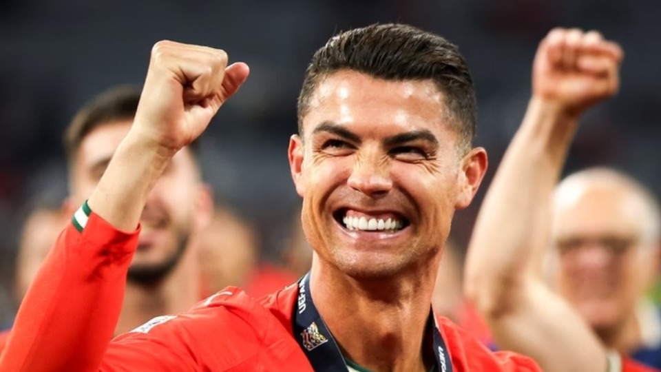 Campeão e artilheiro aos 40, CR7 tem idade corporal de 28.9 anos campeao-e-artilheiro-aos-40,-cr7-tem-idade-corporal-de-28.9-anos