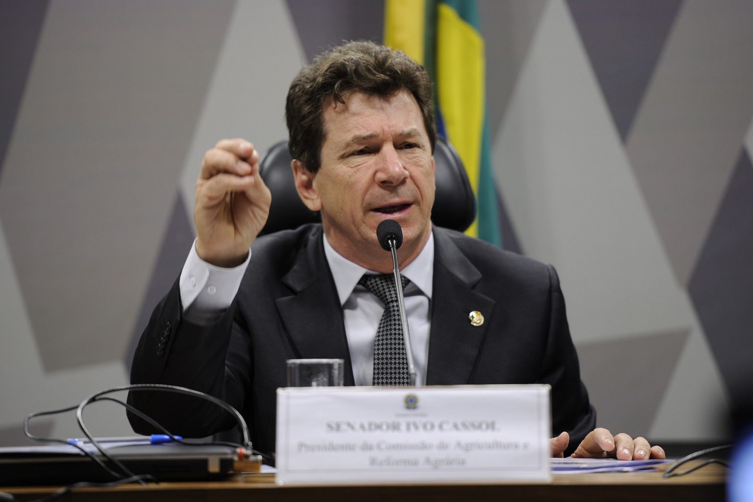 Ivo Cassol e empresa terão que devolver R$ 1,5 milhão; entenda ivo-cassol-e-empresa-terao-que-devolver-r$-1,5-milhao;-entenda