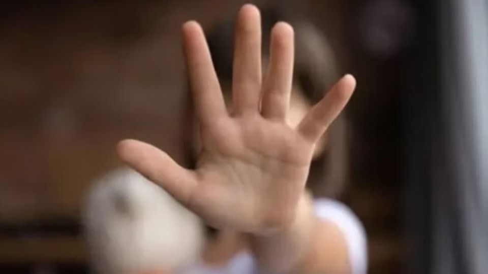 Criança tem dedo arrancado em escola e receberá R$ 30 mil crianca-tem-dedo-arrancado-em-escola-e-recebera-r$-30-mil