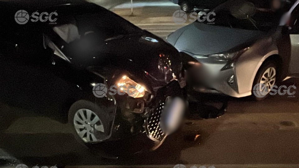 Colisão entre carros deixa mulher ferida no centro de Porto Velho colisao-entre-carros-deixa-mulher-ferida-no-centro-de-porto-velho